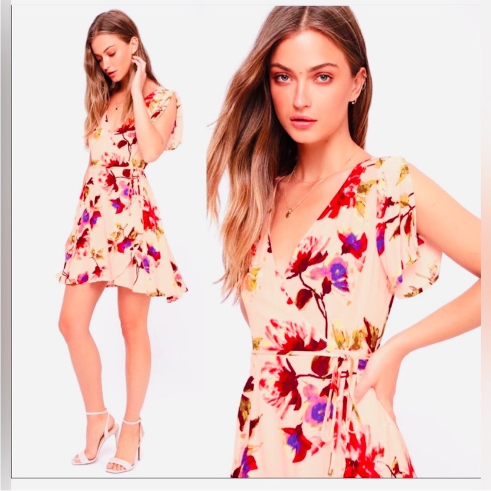 Lulu's Floral Pink Wrap mini dress Medium NEW
